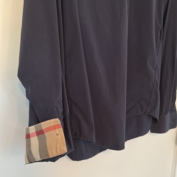 Burberry button up shirt. - Picture 5 of 6